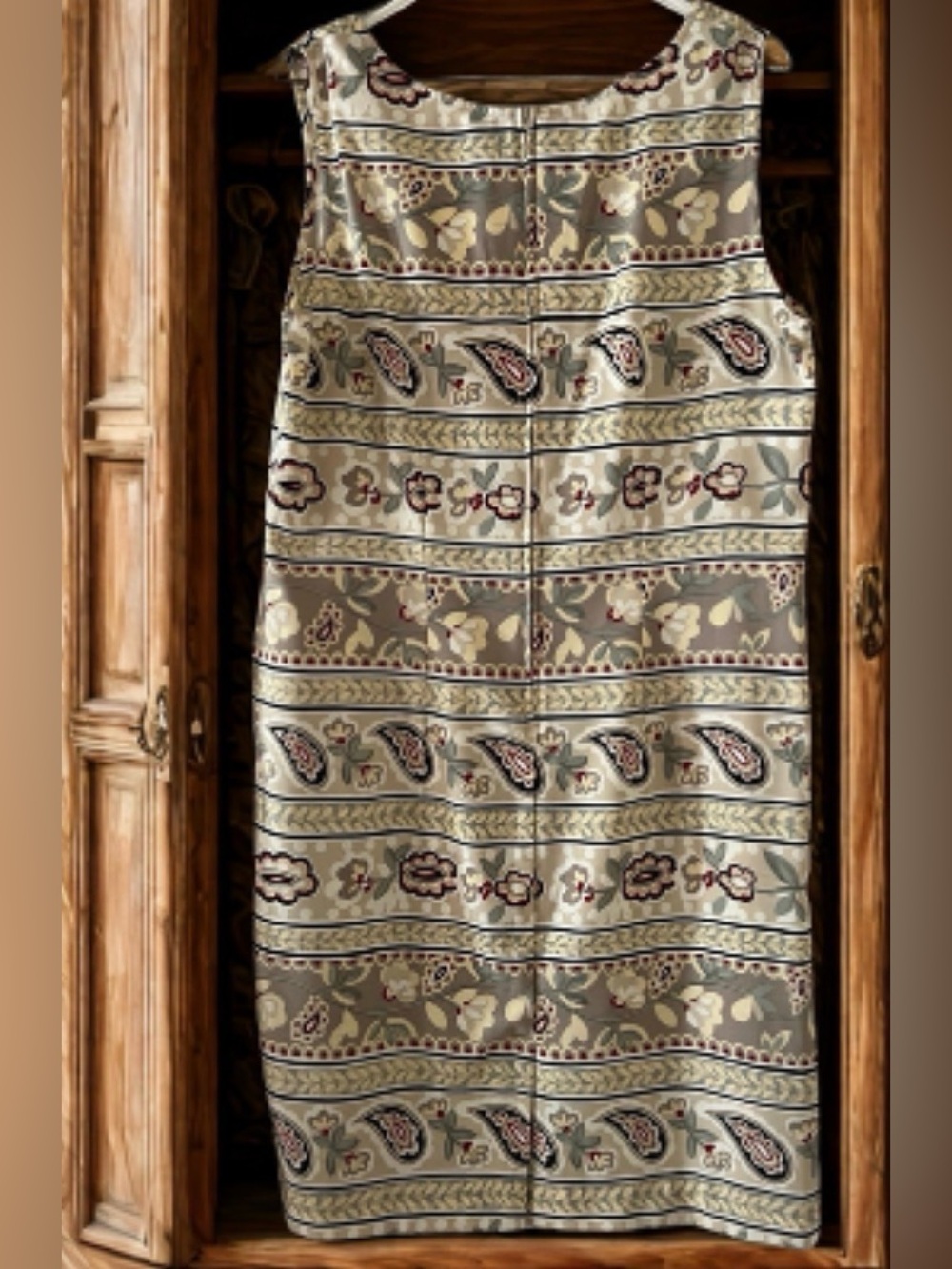 Kathie Lee Collection Beige Paisley with Taupe and Cream Accents Dress - Picture 2 of 5